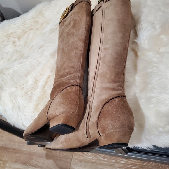 Prada 36.5 Calzature Donna color Desert Suede (Now Vintage) But Current Trend - Picture 2 of 16